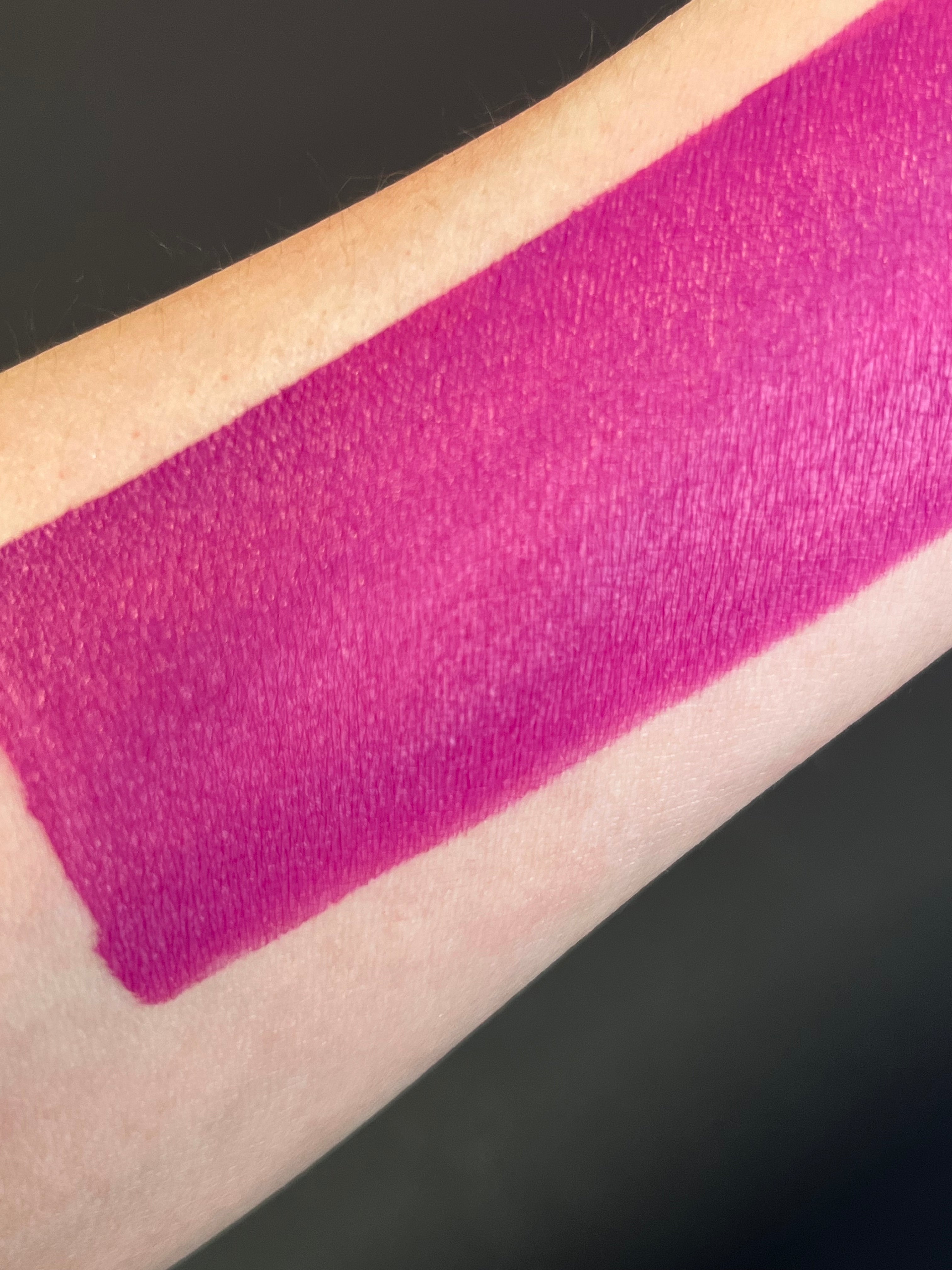 8 - Fuchsia (Pink) Water Activated Graphic Liner